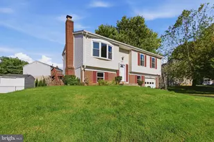 5625 Roundtree Dr, Woodbridge, VA 22193 - Photo 2