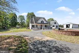 13335 Hershey Dr, Nokesville, VA 20181 - Photo 2