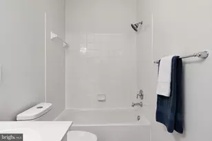 2625 Eastbourne Dr, Woodbridge, VA 22191 - Photo 36