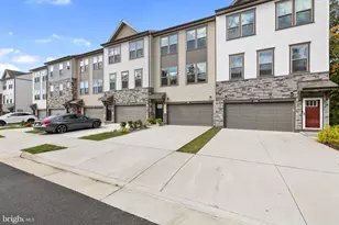 13188 Nixon Ln, Woodbridge, VA 22193 - Photo 2