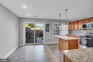 16612 Fern Pl, Woodbridge, VA 22191 - Photo 10