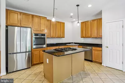 15230 Lord Culpeper Court, Woodbridge, VA 22191 - Photo 16