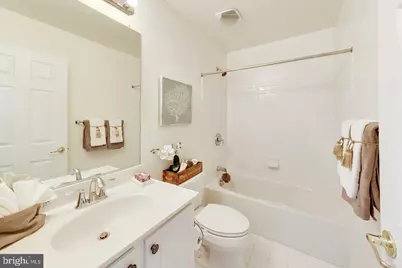 16815 Nuttal Oak Place, Woodbridge, VA 22191 - Photo 18