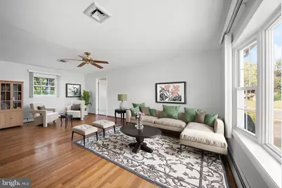 8156 Claremont Street, Manassas, VA 20110 - Photo 4