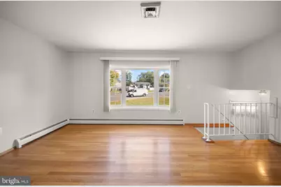 8156 Claremont Street, Manassas, VA 20110 - Photo 32