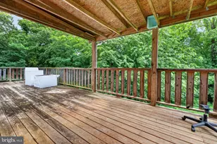 1382 Walnut Shell Dr, Vinton, VA 24179 - Photo 2