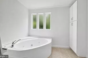 1382 Walnut Shell Dr, Vinton, VA 24179 - Photo 10