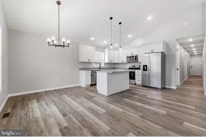 340 W Fairfax Avenue, Elkton, VA 22827 - Photo 12