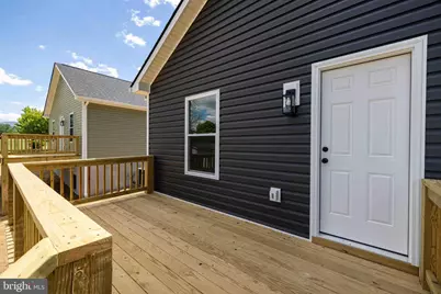 342 W Fairfax Avenue, Elkton, VA 22827 - Photo 40