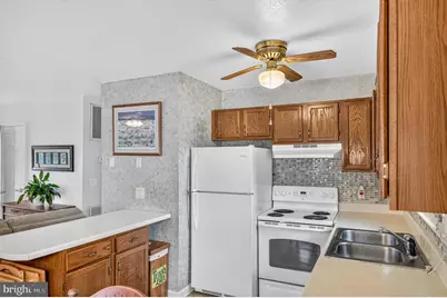 229 1st Street, Broadway, VA 22815 - Photo 4
