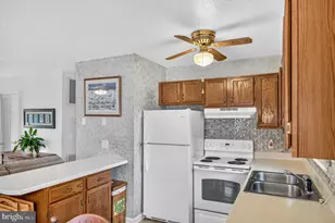 229 1st St, Broadway, VA 22815 - Photo 4