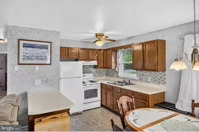 229 1st Street, Broadway, VA 22815 - Photo 2