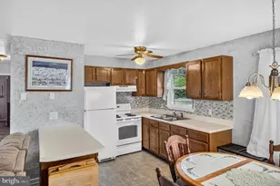 229 1st St, Broadway, VA 22815 - Photo 2