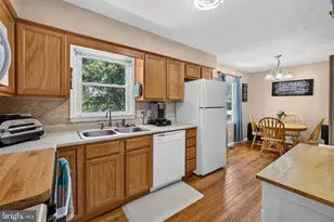 349 Walker Way, Timberville, VA 22853 - Photo 4