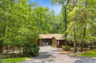 2514 Hopkins Dr, Mc Gaheysville, VA 22840 - Photo 2