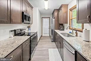 2699 Lanier Ln, Mc Gaheysville, VA 22840 - Photo 8