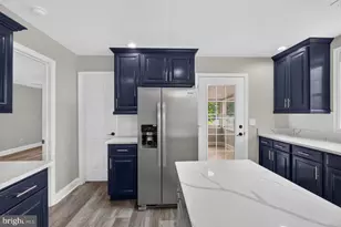 91 Grace St, Grottoes, VA 24441 - Photo 22
