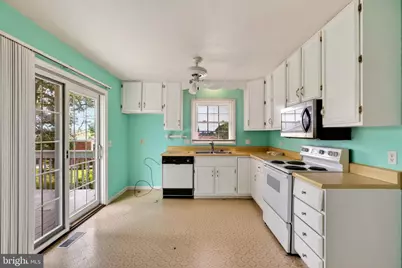 106 Hillside Avenue, Elkton, VA 22827 - Photo 12