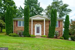 106 Hillside Ave, Elkton, VA 22827 - Photo 1