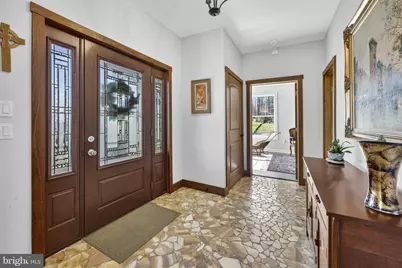 40 Angel Kiss Ln, Castleton, VA 22716 - Photo 2