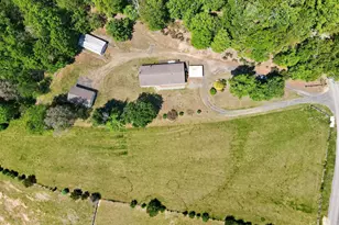 178 Lizzie Mills Rd, Castleton, VA 22716 - Photo 12