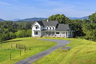 1897 N Poes Rd, Flint Hill, VA 22627 - Photo 4