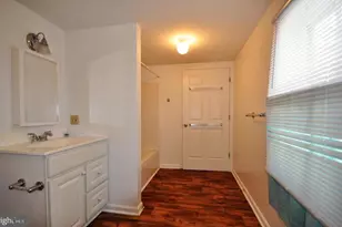 16 Main St, Sperryville, VA 22740 - Photo 4