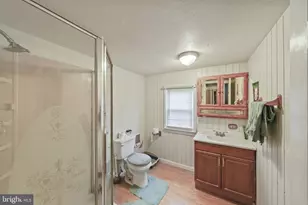 335 Bells Dr, Warsaw, VA 22572 - Photo 6