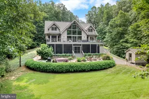 68 W Sunrise Dr, Warsaw, VA 22572 - Photo 1