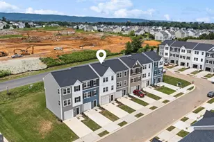 105 Milburn Dr, Martinsburg, WV 25401 - Photo 1