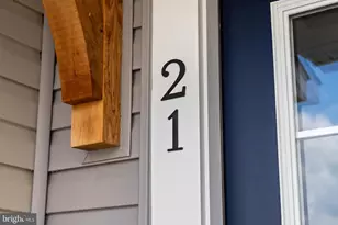 21 Lyriq Ct, Inwood, WV 25428 - Photo 8