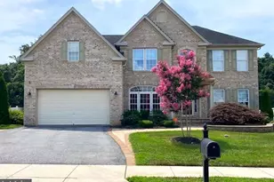 392 Flight O Arrows Way, Martinsburg, WV 25403 - Photo 2