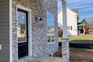 711 Snapp St, Martinsburg, WV 25401 - Photo 2