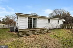 1947 Greensburg Rd, Martinsburg, WV 25404 - Photo 32