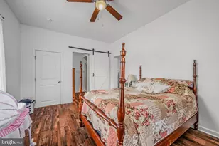 9434 Winchester Ave, Bunker Hill, WV 25413 - Photo 16