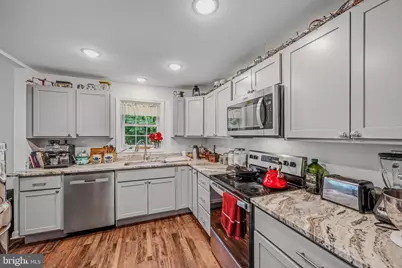 9434 Winchester Avenue, Bunker Hill, WV 25413 - Photo 12