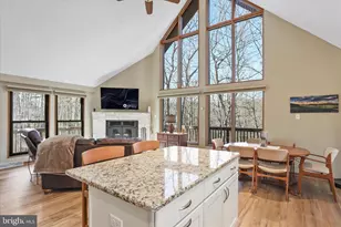 321 Clubhouse Ridge, Hedgesville, WV 25427 - Photo 8