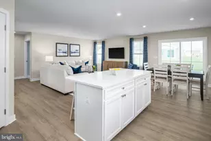 1750 Alice Springs Dr, Martinsburg, WV 25403 - Photo 4