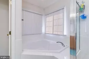 124 Chandlers Glen Dr, Bunker Hill, WV 25413 - Photo 32