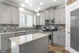 456 Flight O Arrows Way, Martinsburg, WV 25403 - Photo 4