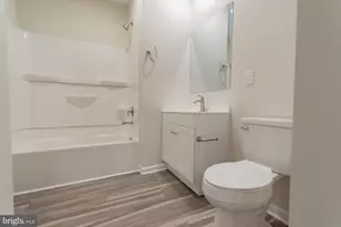 215 W King St, Martinsburg, WV 25401 - Photo 30