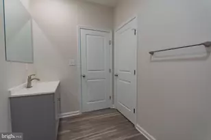 215 W King St, Martinsburg, WV 25401 - Photo 22