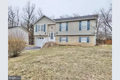 206 Scarlet Oak Drive, Martinsburg, WV 25405 - Photo 1