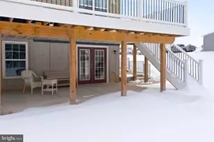 213 Chesterfield Dr, Falling Waters, WV 25419 - Photo 58