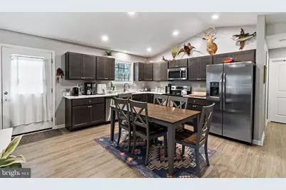 212 Strine Avenue, Martinsburg, WV 25404 - Photo 2