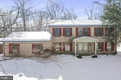 155 Shireoaks Drive, Martinsburg, WV 25403 - Photo 2