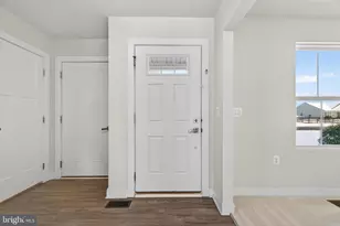 54 Norfolk Ln, Martinsburg, WV 25405 - Photo 4