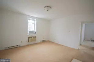 203 W John St, Martinsburg, WV 25401 - Photo 8