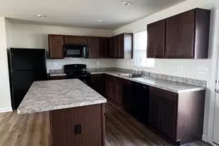 310 Otero Ln, Hedgesville, WV 25427 - Photo 8