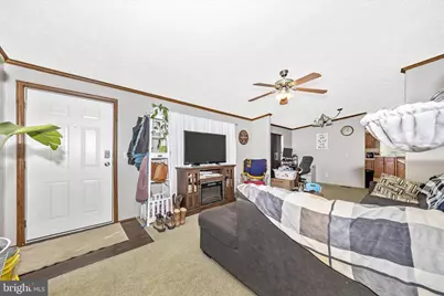 122 Pauls Place, Falling Waters, WV 25419 - Photo 6